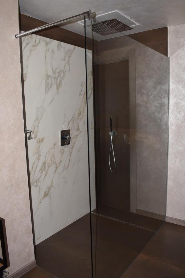 Apartment Garda Fantasy - Jacuzzi Desenzano del Garda
